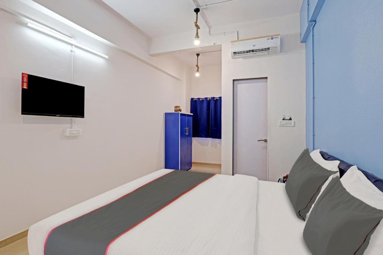 Hotel Solitaire, Best Luxurious Hotel Ac Rooms In Szúrat Kültér fotó